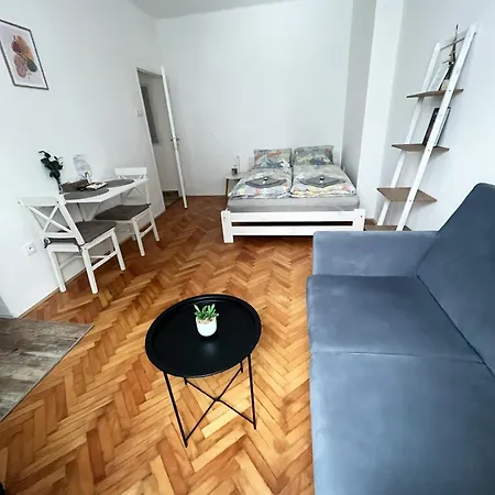 Pod Vyhlidkou * Nove Mesto nad Metuji